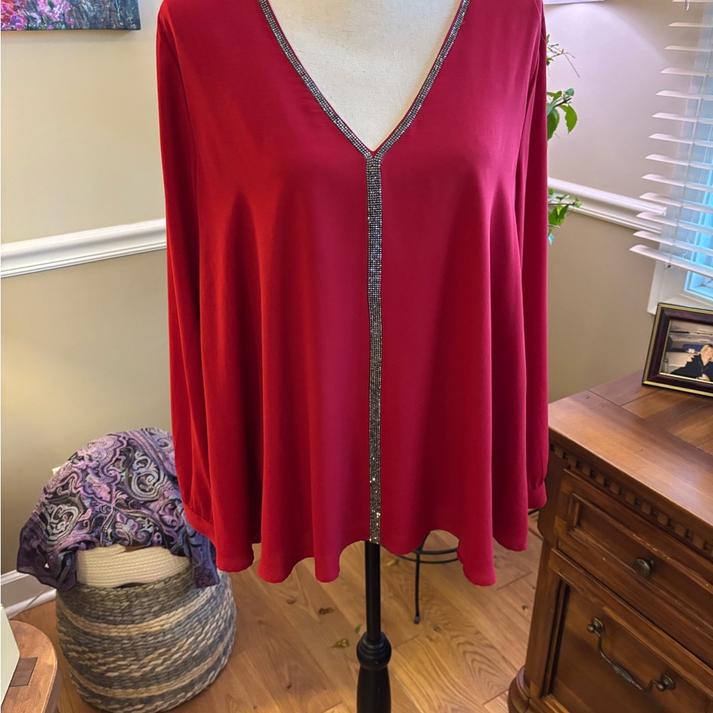 Women’s~ Karen Kane Red V-Neck Blouse with Silver Trim! 🌹